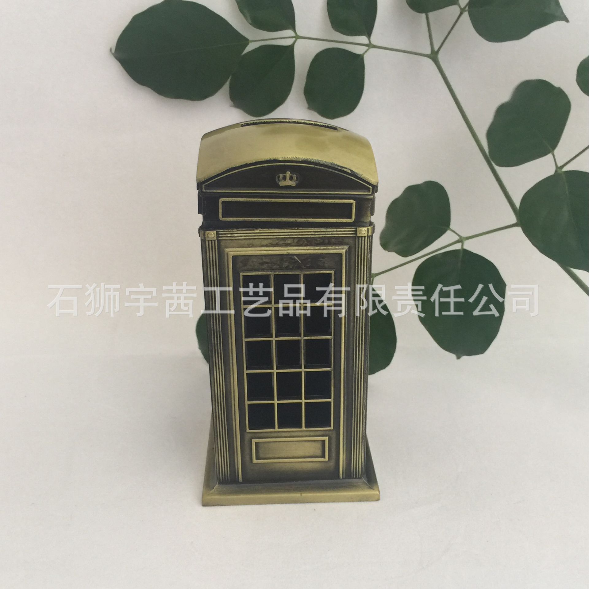 走進俄羅斯卡斯利市建筑工藝美術(shù)品工廠 工藝與藝術(shù)的融合